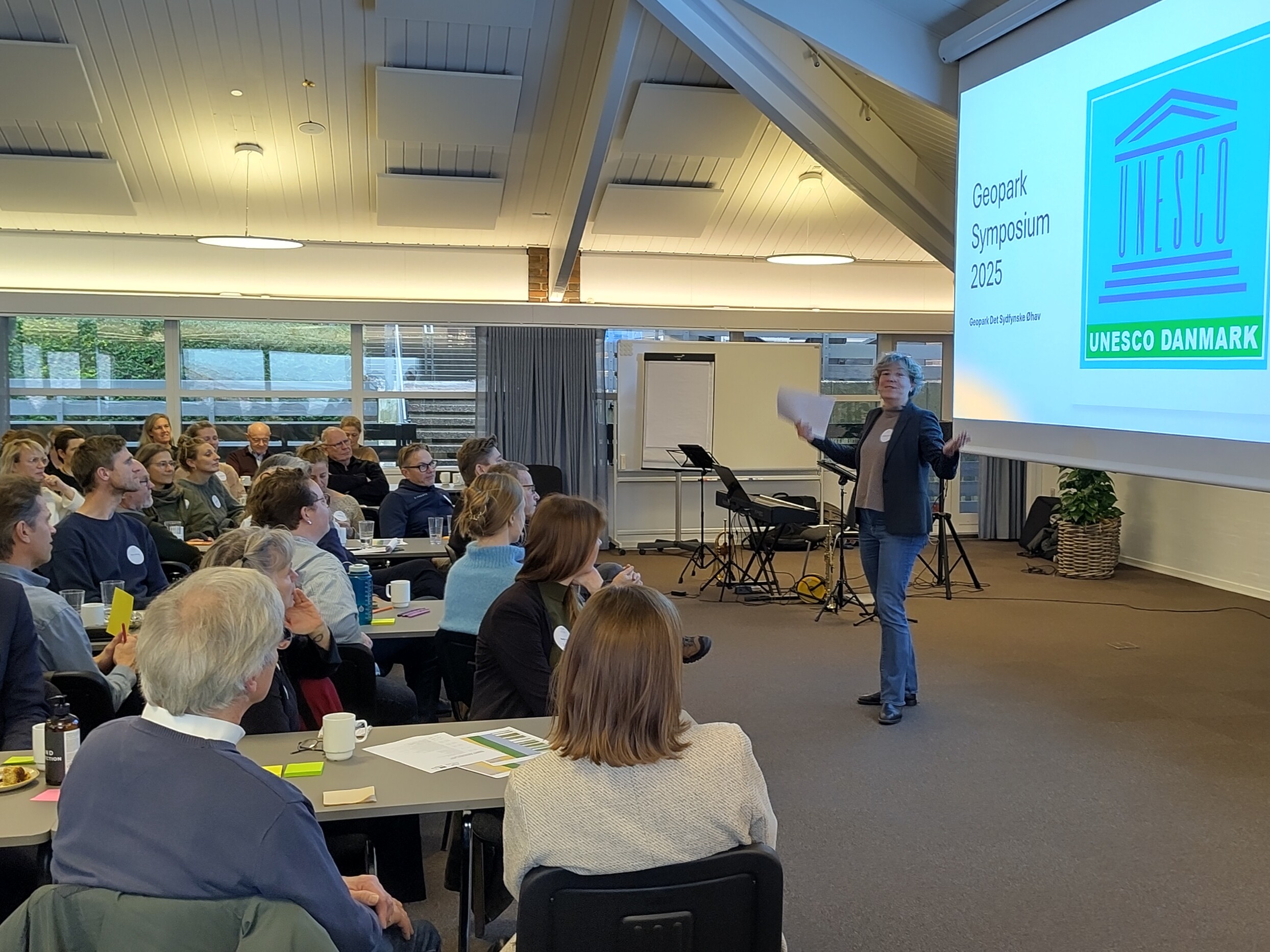 Christine Antorini holder oplæg ved geoparkens symposium 2025