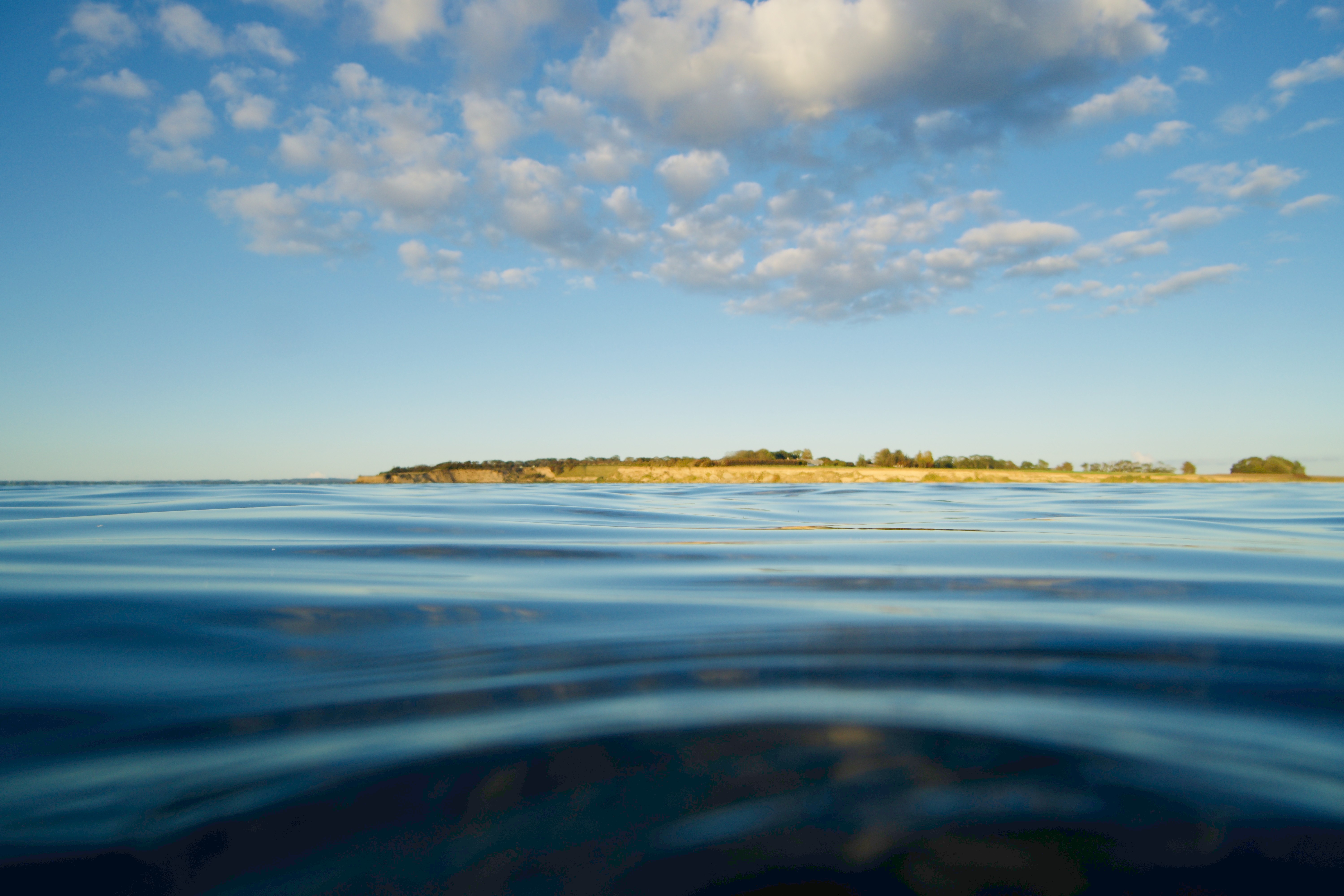 Foto taget fra vandet med udsigt til Drejø