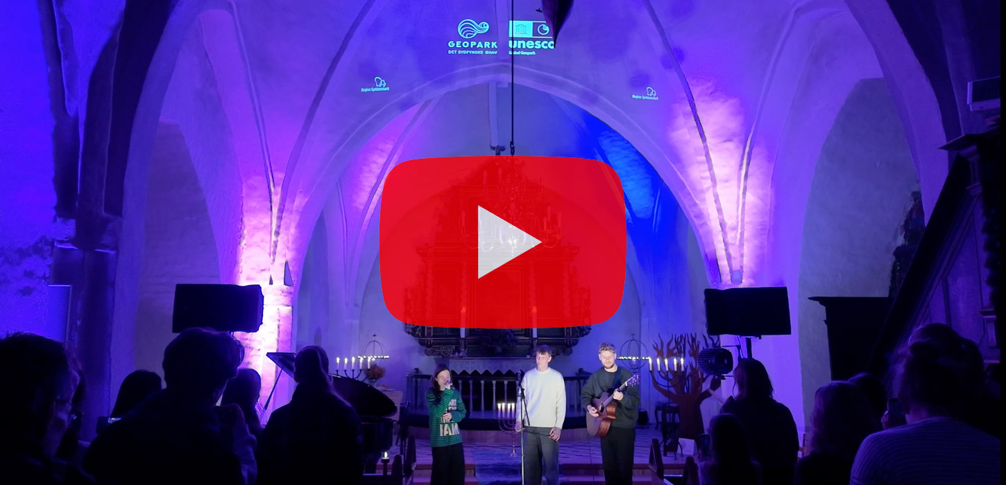 OLIVVER, Augusta Schackinger og Anberose i Tved Kirke